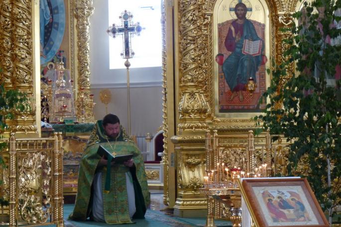 Православные поздравления с великой троицей в стихах и прозе Православные поздравления со святой троицей короткие